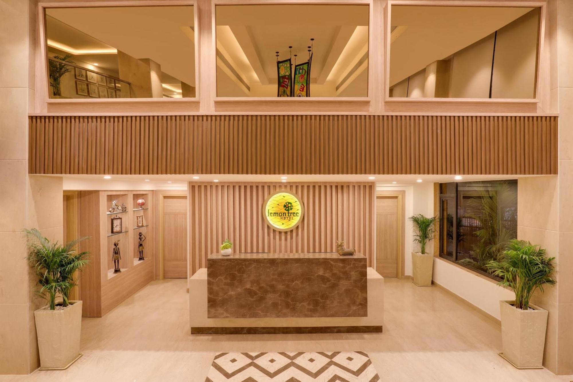 Lemon Tree Hotel, Rishikesh Exterior photo