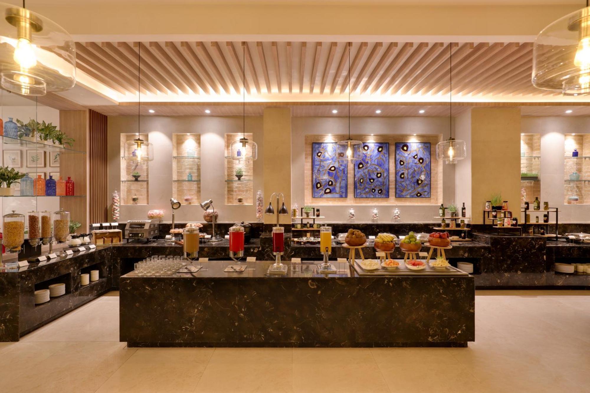 Lemon Tree Hotel, Rishikesh Exterior photo